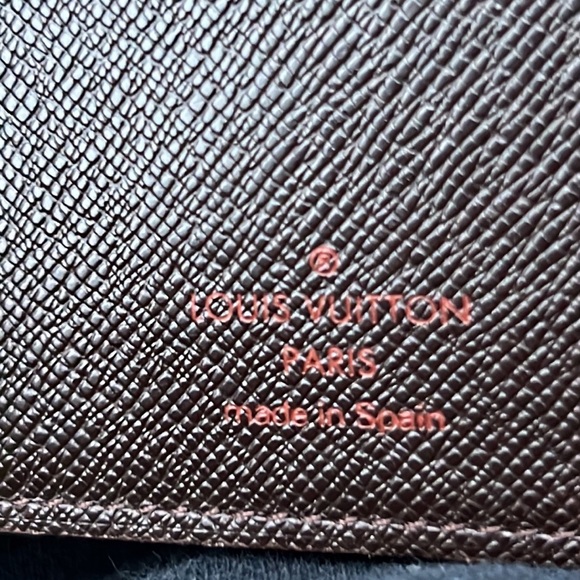 Louis Vuitton Desk Agenda - Picture 7 of 14